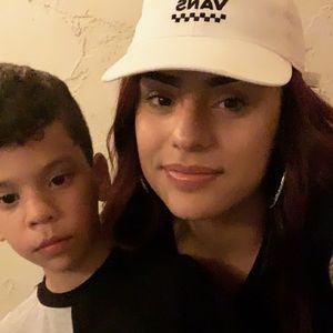 Meet your Posher, Myra